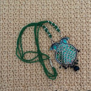 Elegant Green Pendant Necklace